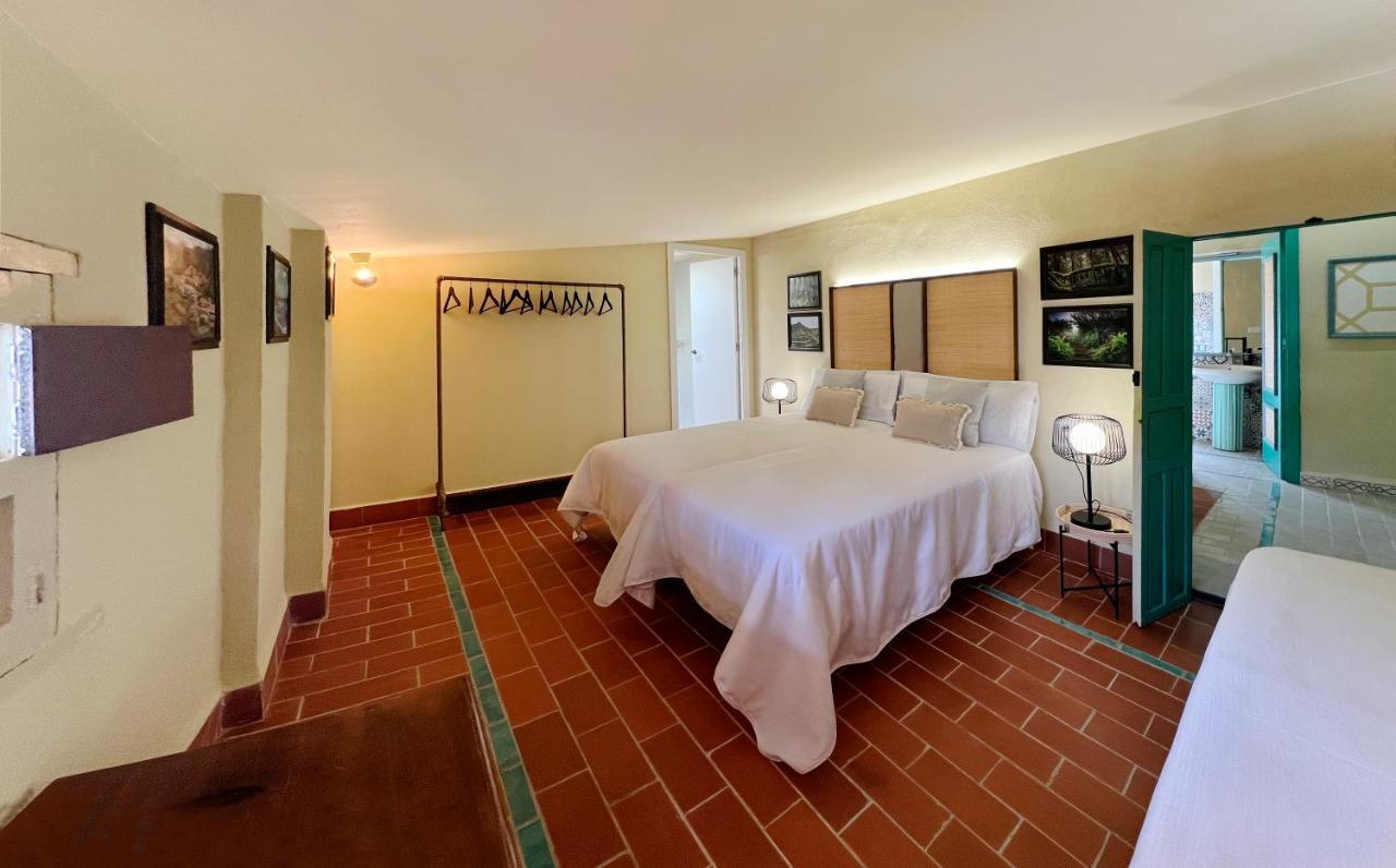 Isla Virgen Villa Villaviciosa de Cordoba Bagian luar foto